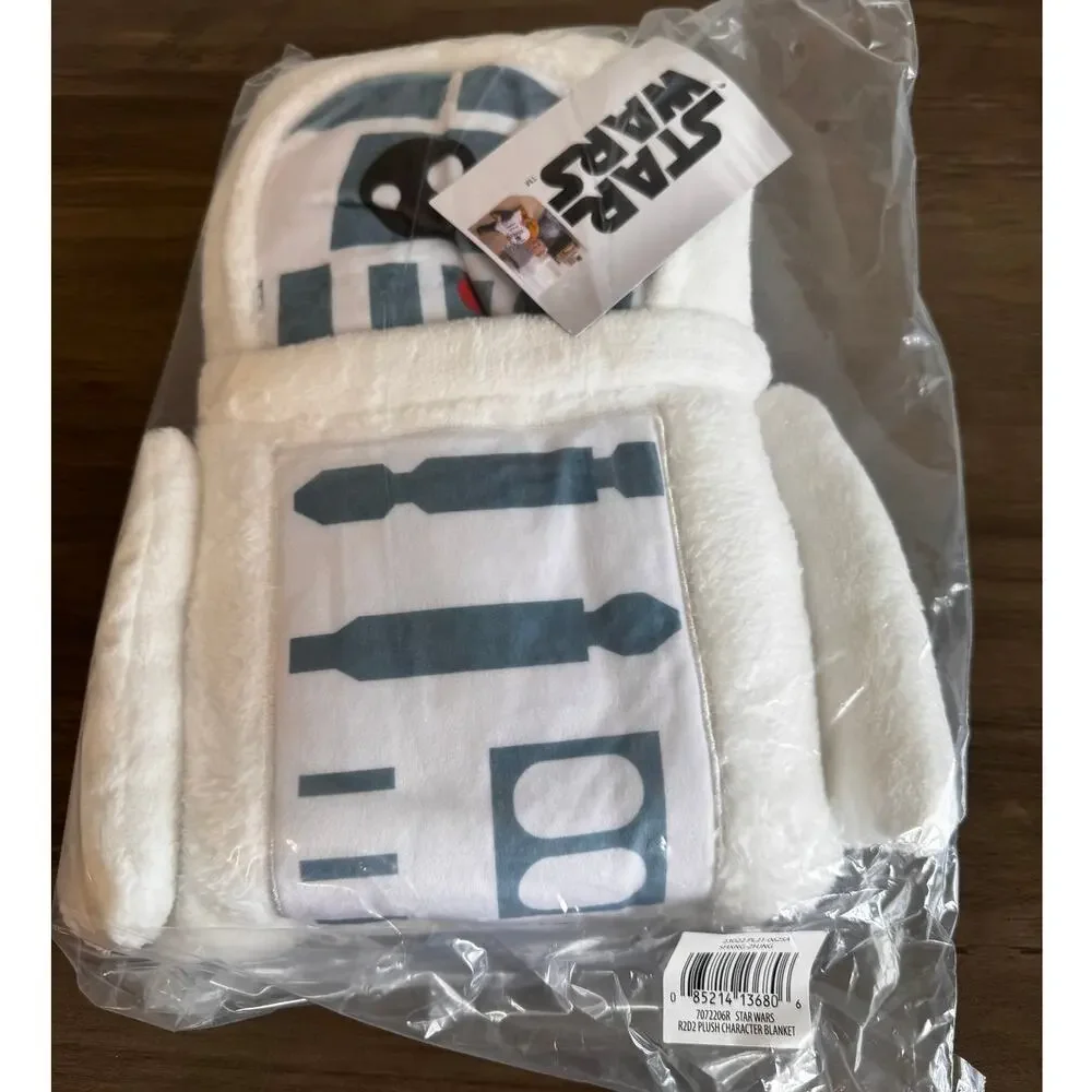 Star Wars NoJo Chewy, Darth Vader, Yoda, R2D2 Character Shaped Toddler Blankets